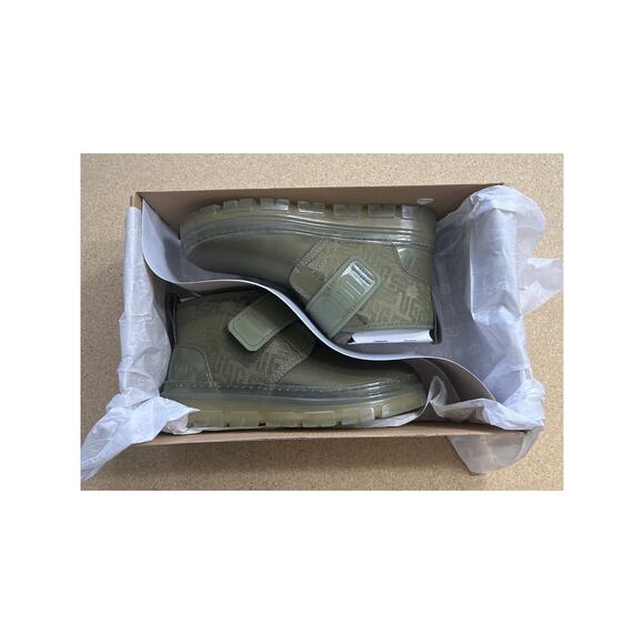 Ugg Women's Neumel Graphic Monogram - Size 5 - NIB - Picture 7 of 7